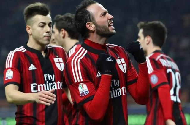  萨索洛与劲旅鏖战九十分钟握手言和  